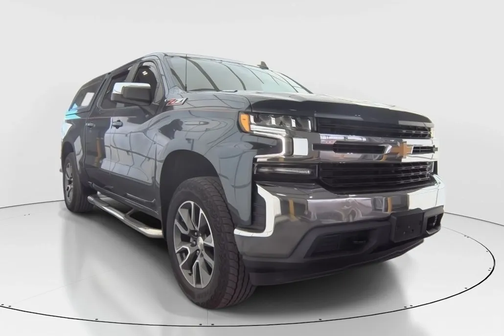 2020 Chevrolet Silverado 1500 LT photo 1