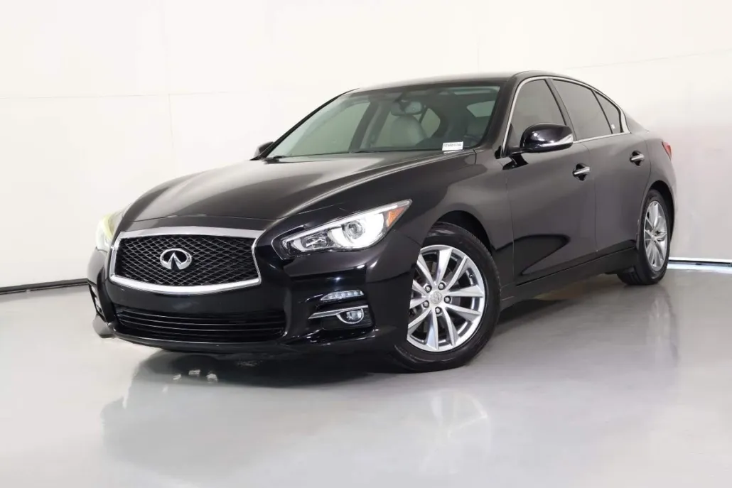 2016 Infiniti Q50 3.0t Premium photo 1