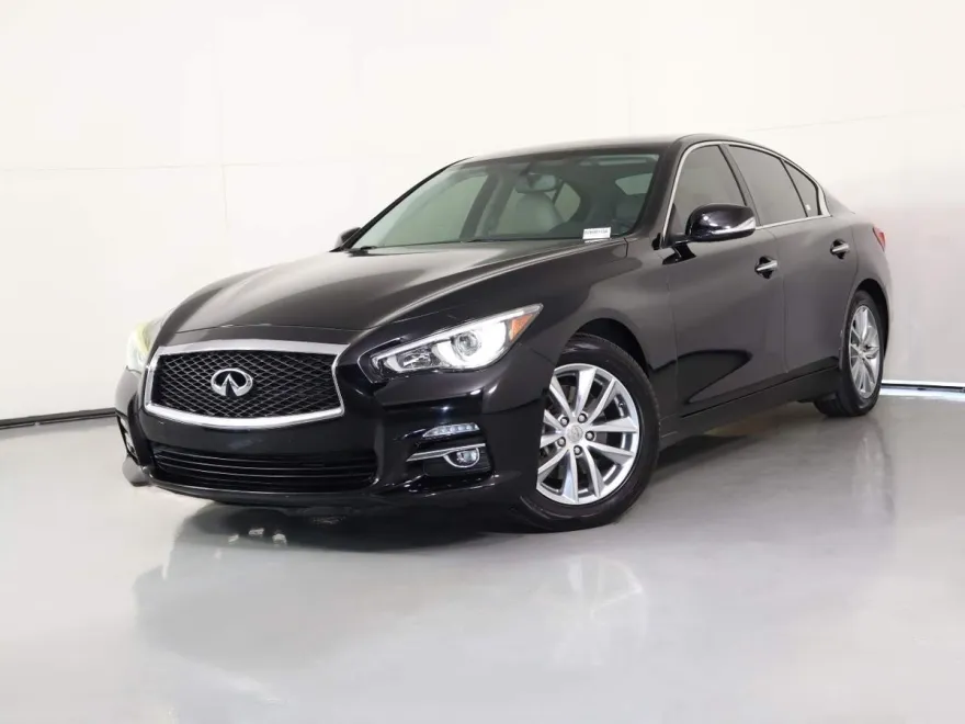 2016 Infiniti Q50 3.0t Premium photo 1