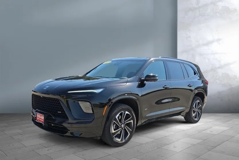 2025 Buick Enclave Sport Touring photo 1
