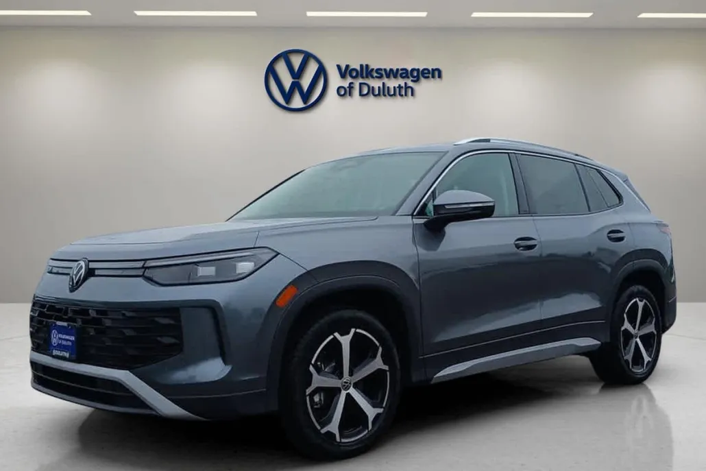 2025 Volkswagen Tiguan SE photo 1