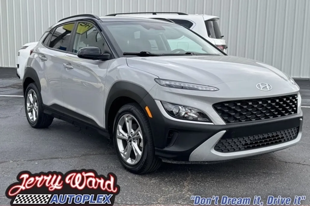 2023 Hyundai Kona SEL photo 1