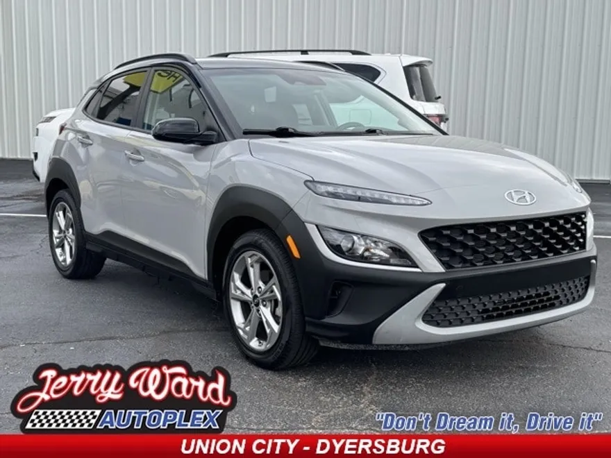 2023 Hyundai Kona SEL photo 1