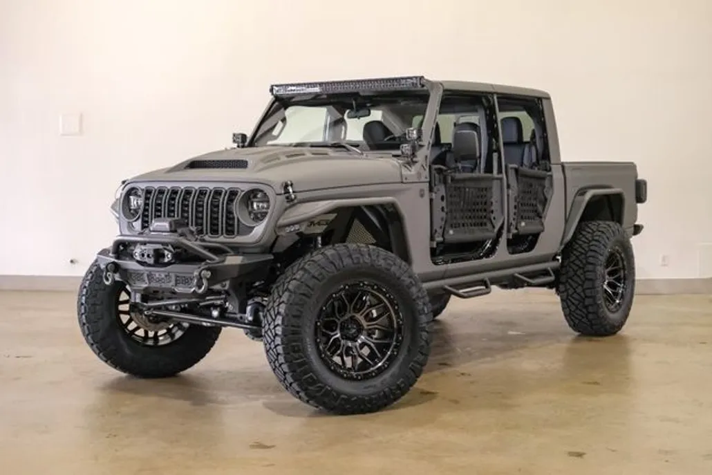 2025 Jeep Gladiator photo 1