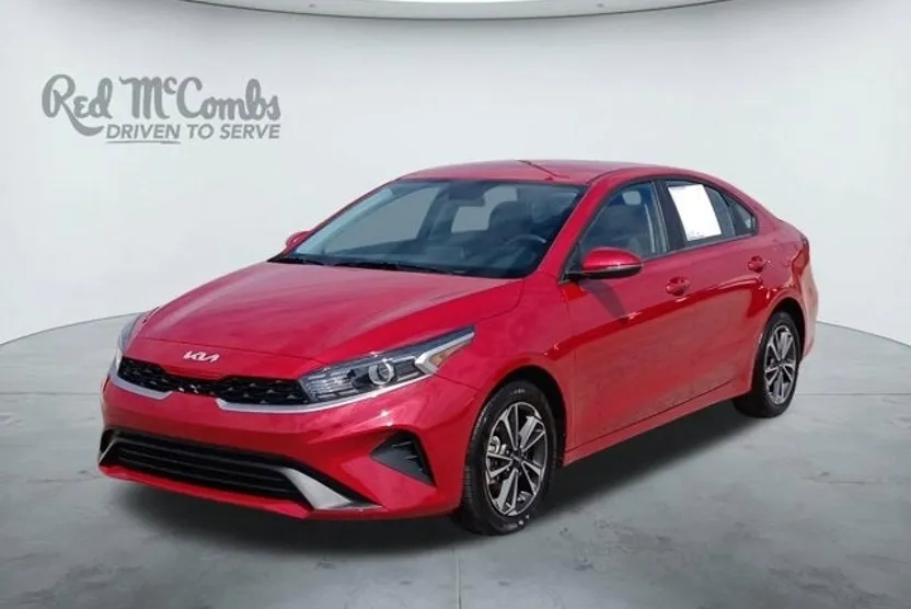 2024 Kia Forte LXS photo 1