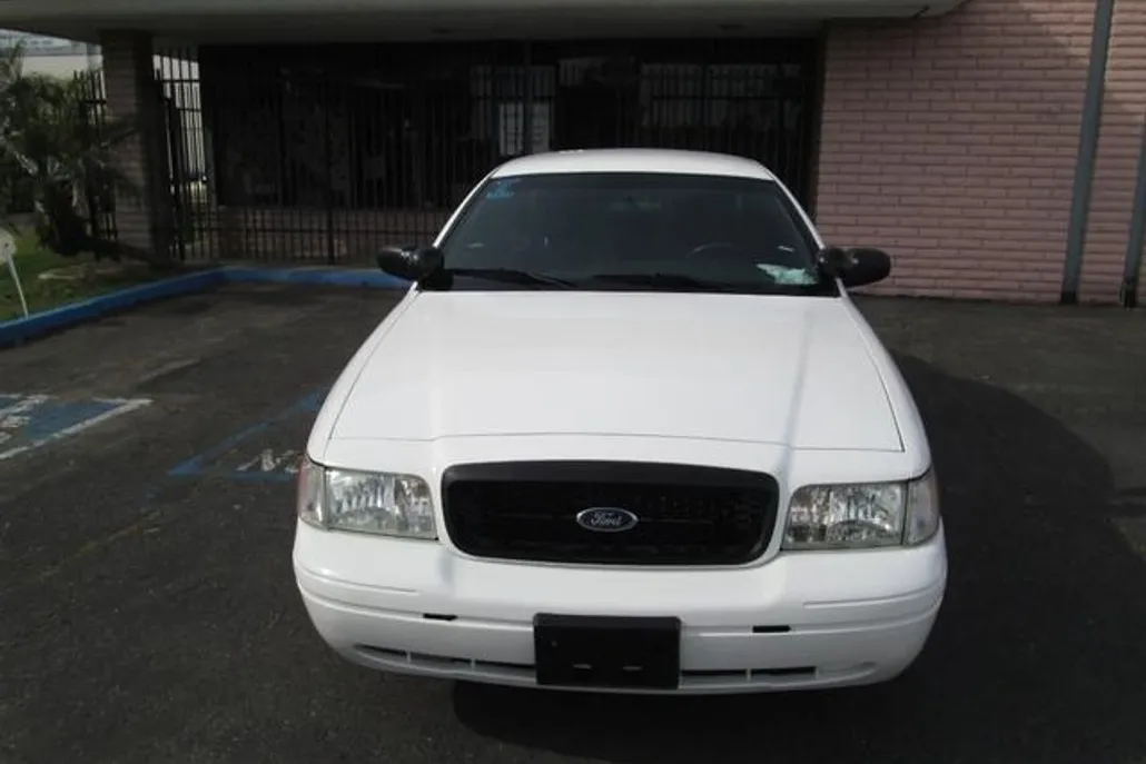 2011 Ford Crown Victoria Police Interceptor photo 1