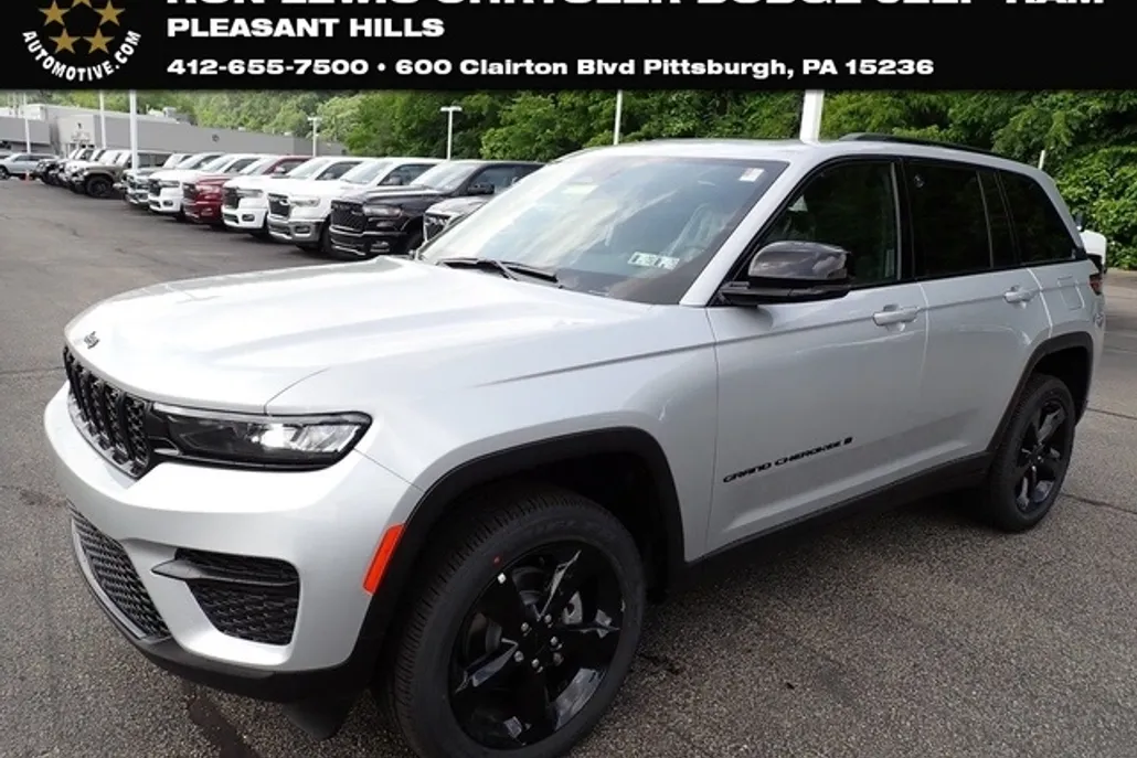 2025 Jeep Grand Cherokee Altitude photo 1