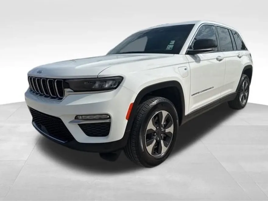 2022 Jeep Cherokee Limited 4xe photo 1