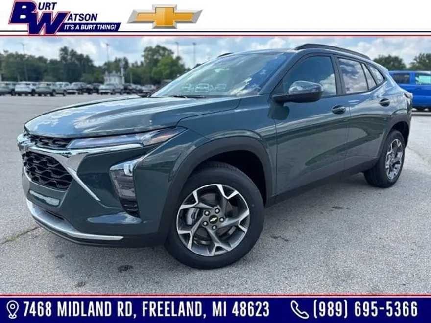 2025 Chevrolet Trax LT photo 1