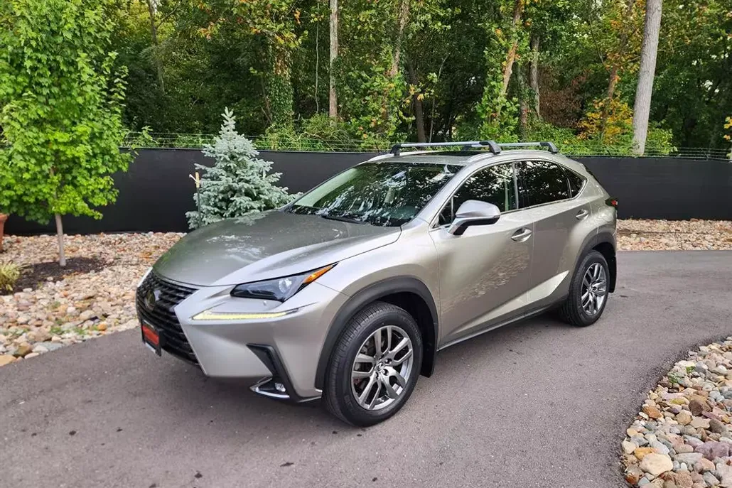 2021 Lexus NX 300 photo 1