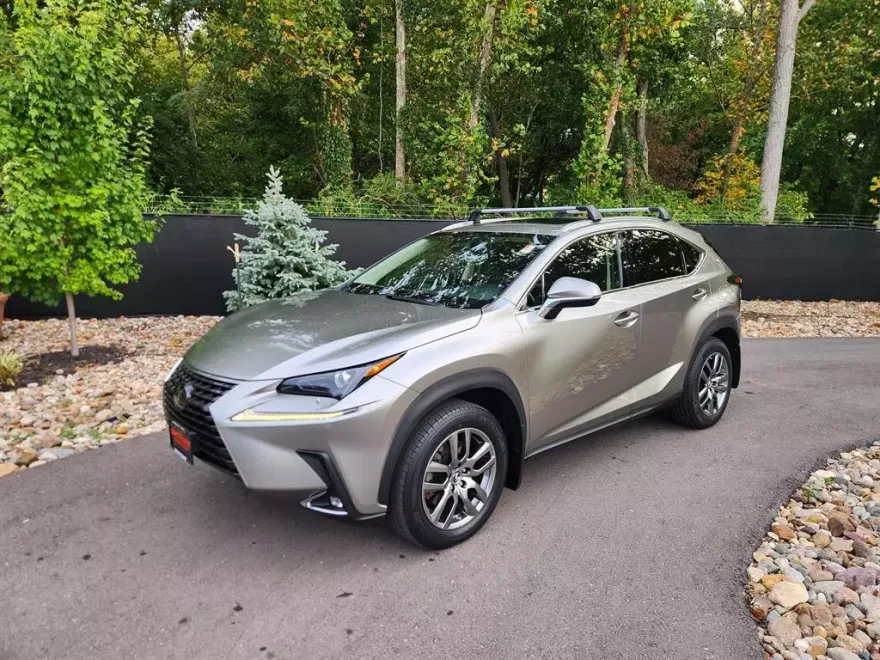2021 Lexus NX 300 photo 1