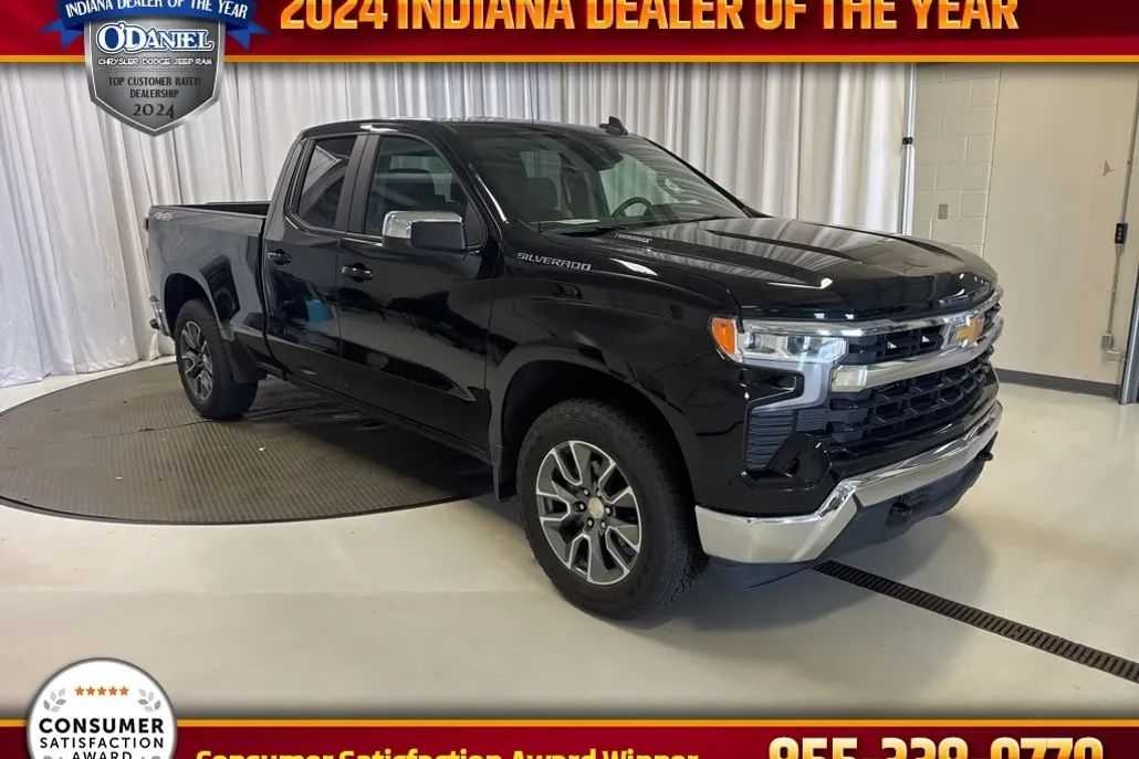 2024 Chevrolet Silverado 1500 LT photo 1