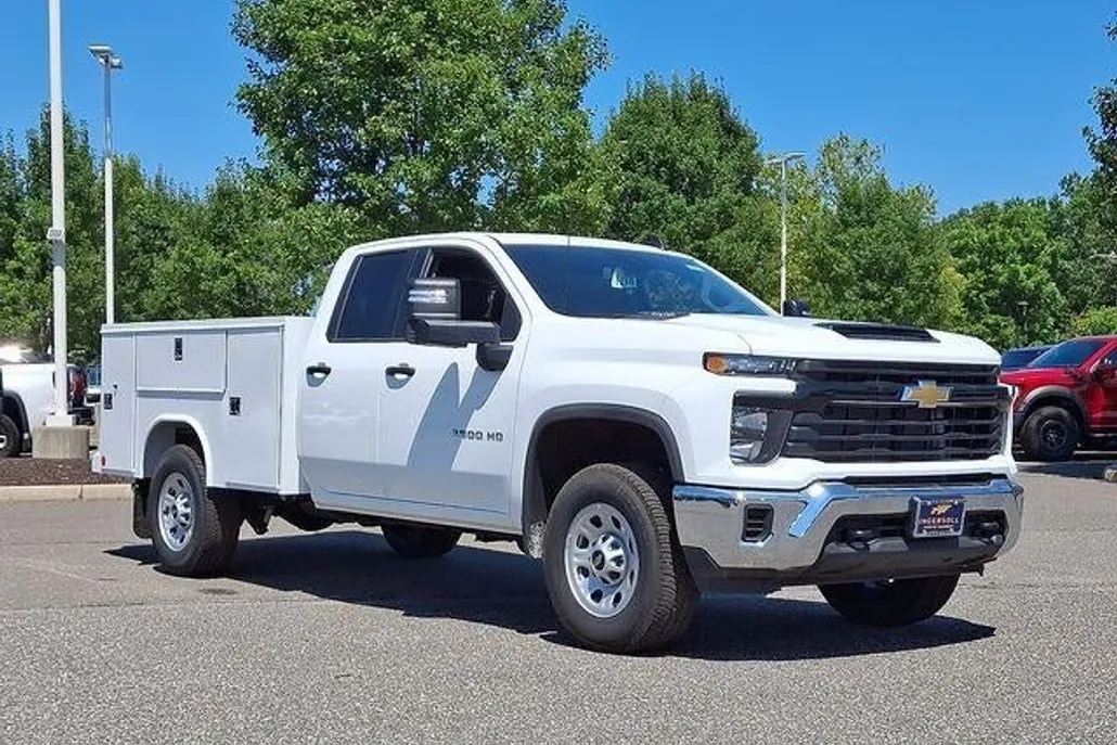 2025 Chevrolet Silverado 3500HD photo 1