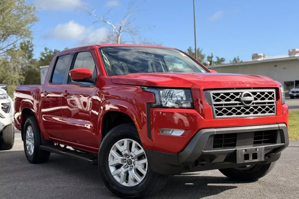 2023 Nissan Frontier SV photo 1