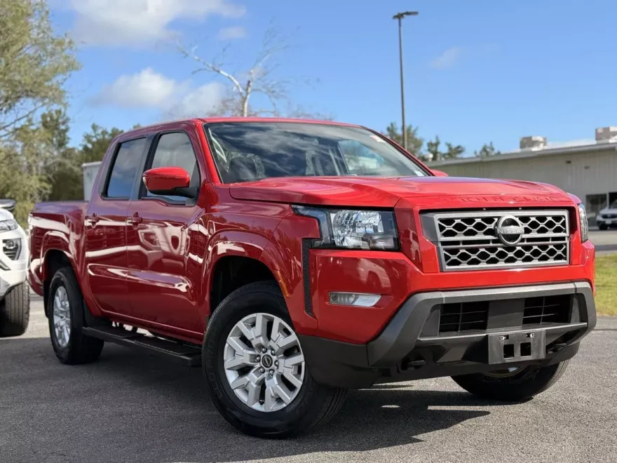 2023 Nissan Frontier SV photo 1