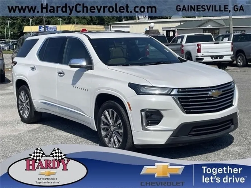2022 Chevrolet Traverse Premier photo 1
