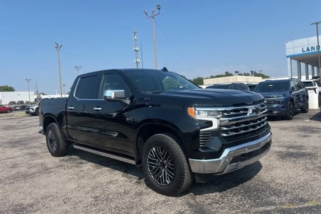 2024 Chevrolet Silverado 1500 LTZ photo 1