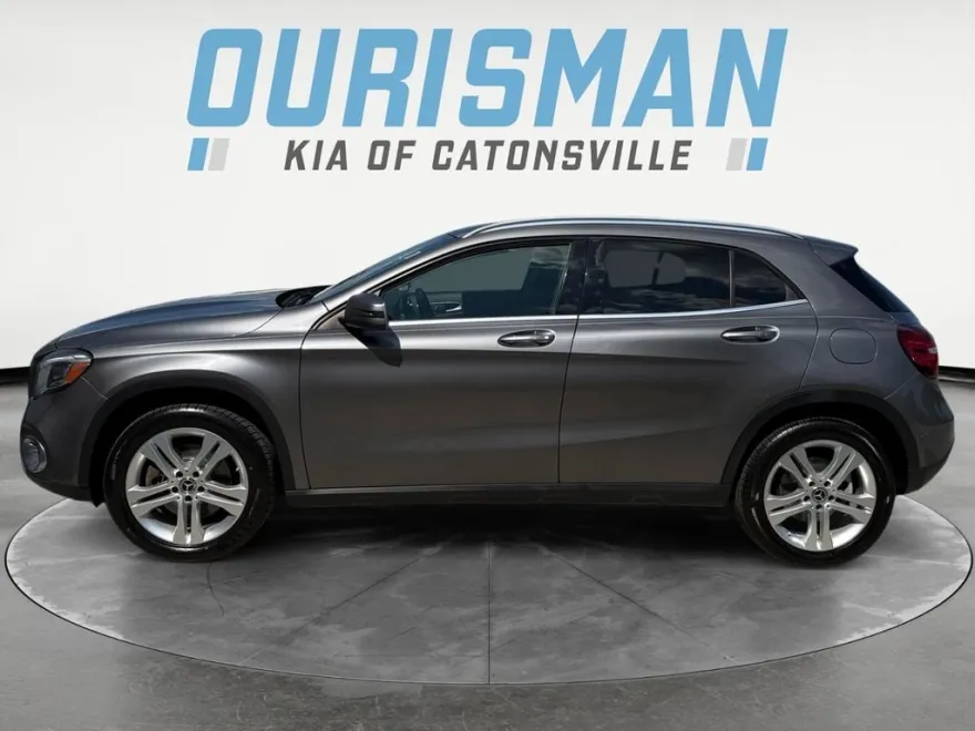 2018 Mercedes Benz GLA 250 4MATIC photo 1