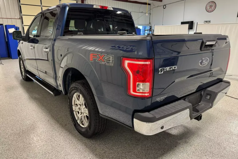 2015 Ford F-150 XLT photo 1