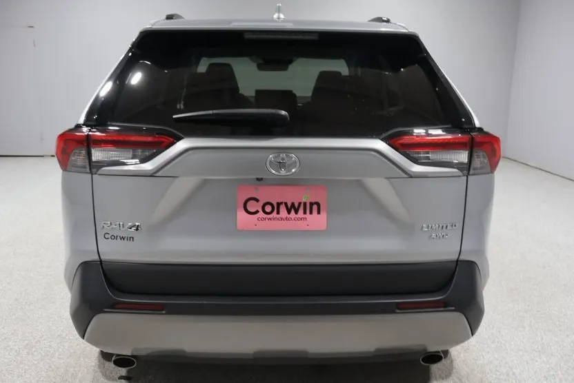 2023 Toyota RAV4 Limited photo 1