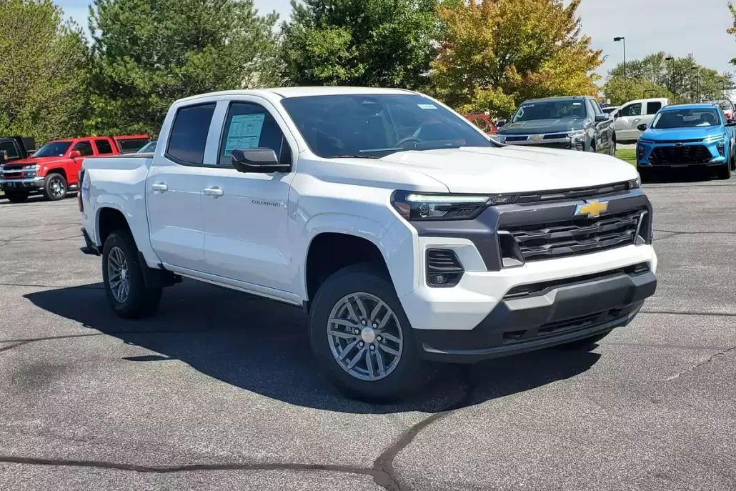 2026 Chevrolet Colorado LT photo 1