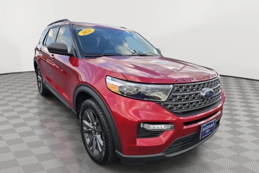 2021 Ford Explorer XLT photo 1