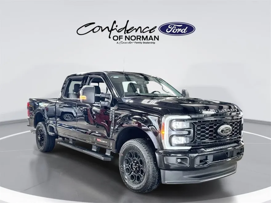 2025 Ford F-250 photo 1