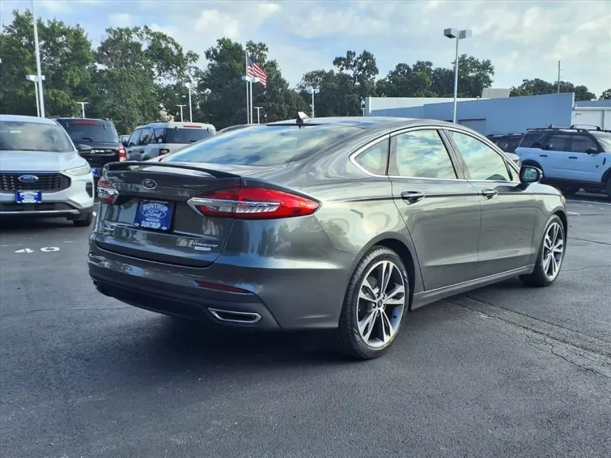 2020 Ford Fusion Titanium photo 1