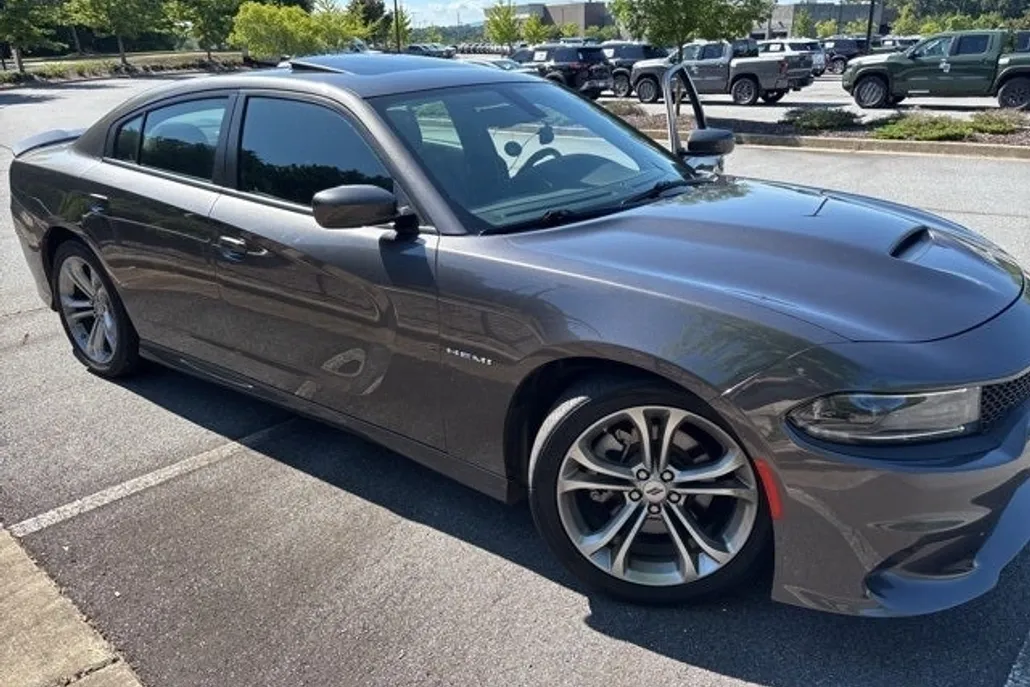 2022 Dodge Charger R/T photo 1