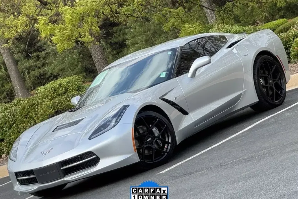 2017 Chevrolet Corvette Stingray 3LT photo 1