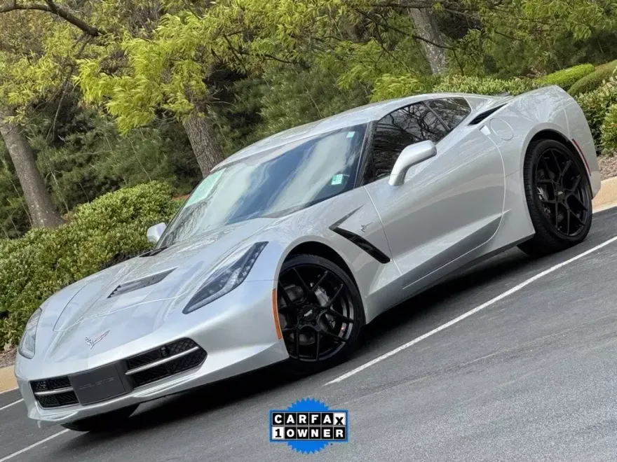 2017 Chevrolet Corvette Stingray 3LT photo 1