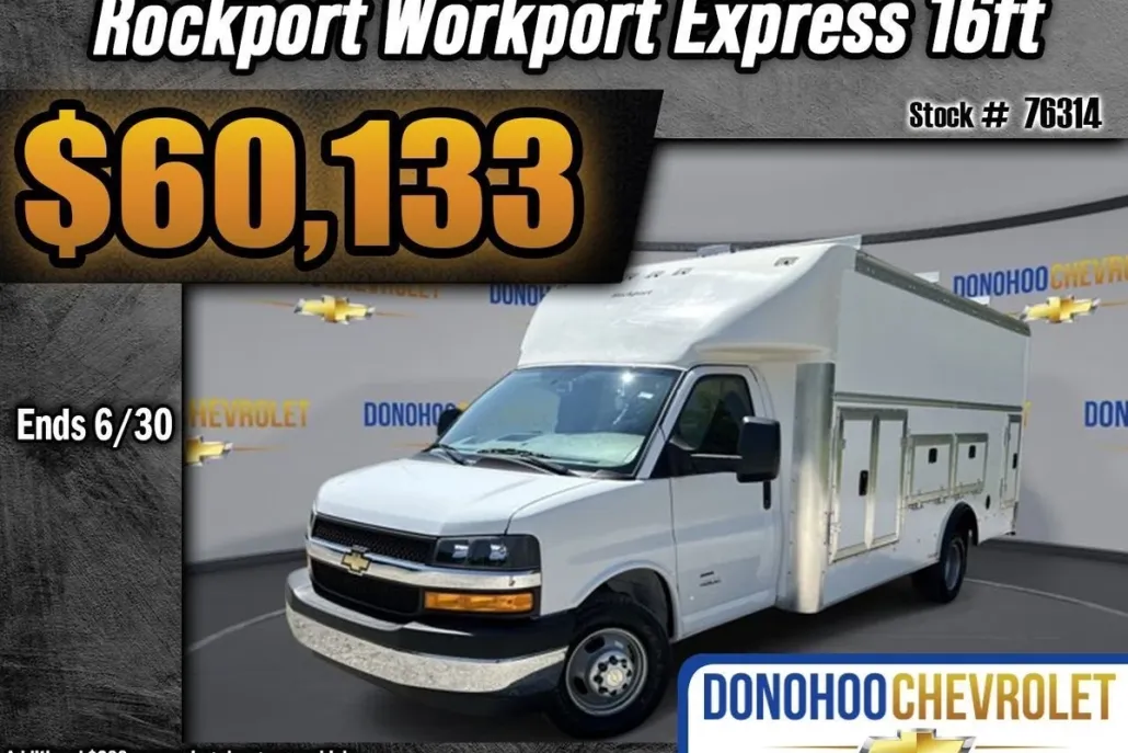 2024 Chevrolet Express Cutaway photo 1