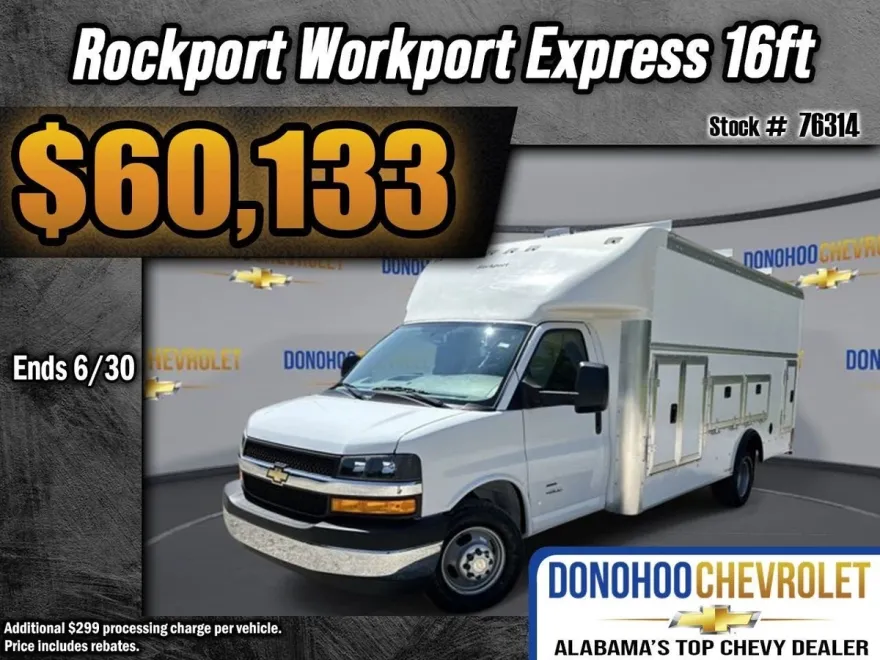 2024 Chevrolet Express Cutaway photo 1