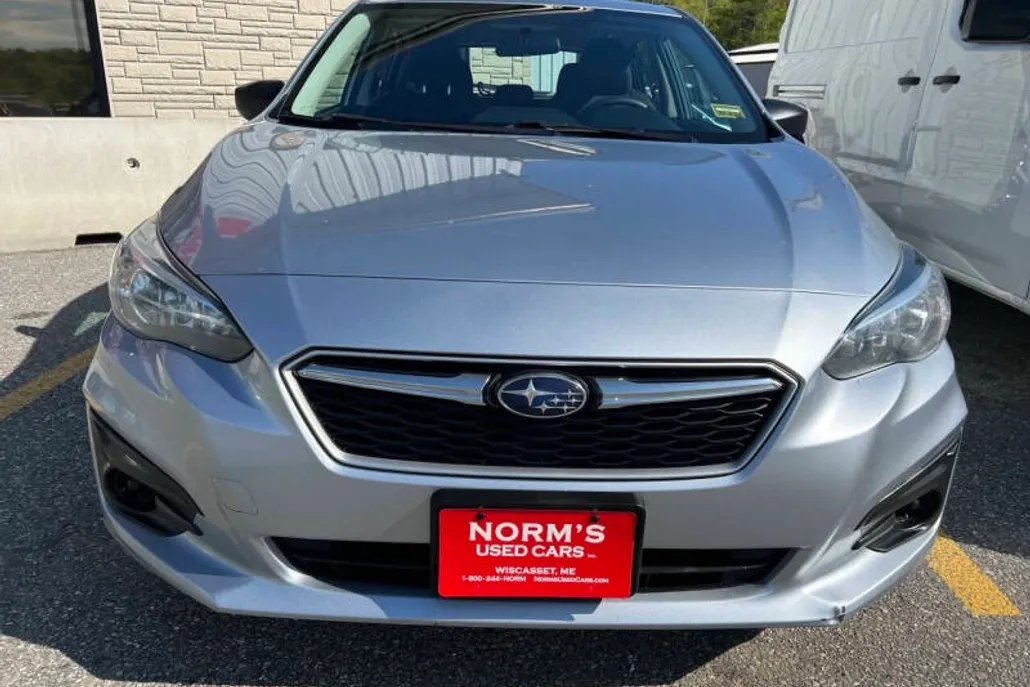 2018 Subaru Impreza 2.0i photo 1