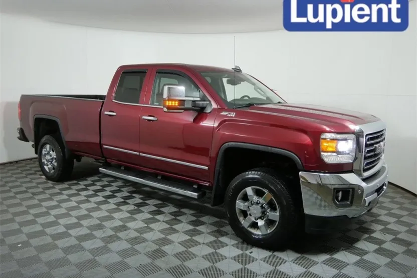2017 Gmc Sierra 2500 HD SLT photo 1