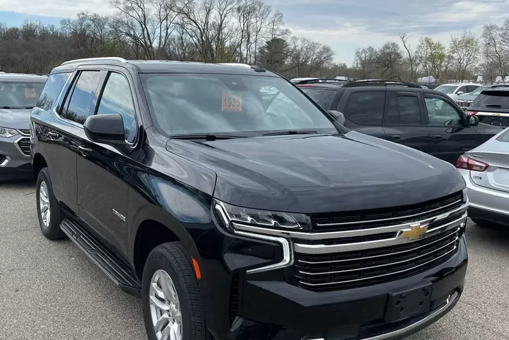 2024 Chevrolet Tahoe LT photo 1