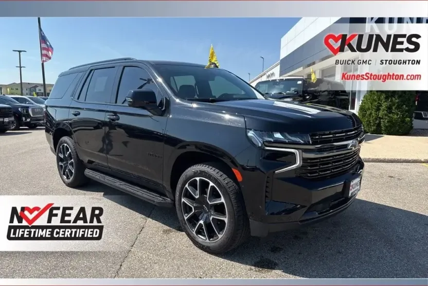 2022 Chevrolet Tahoe RST photo 1