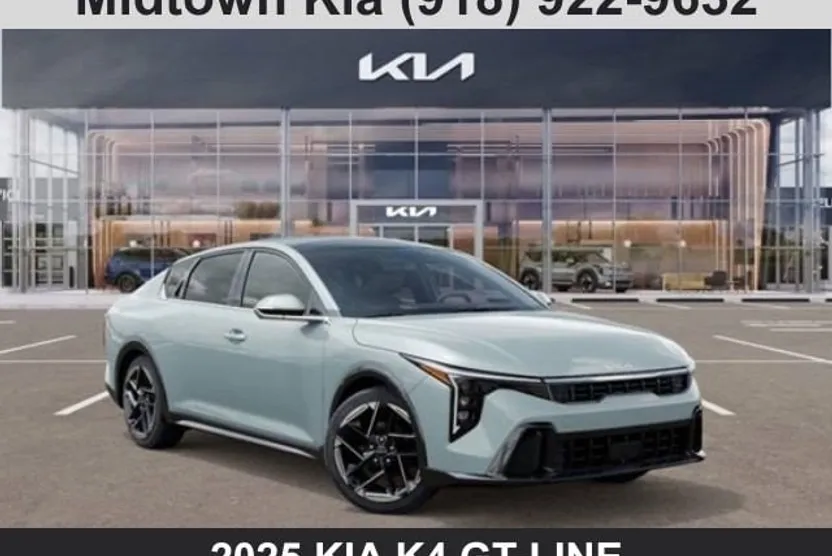 2025 Kia K4 GT-Line photo 1