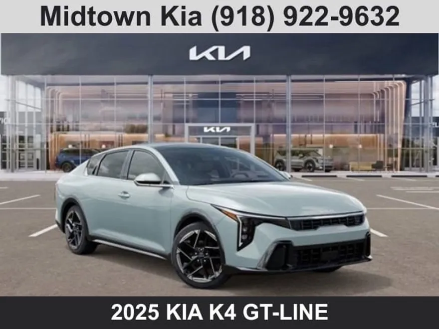 2025 Kia K4 GT-Line photo 1