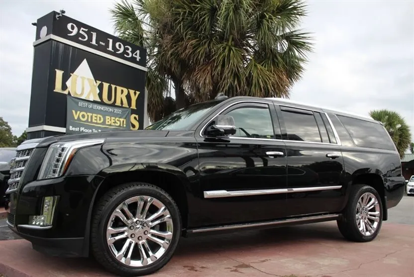 2017 Cadillac Escalade ESV Premium Luxury photo 1
