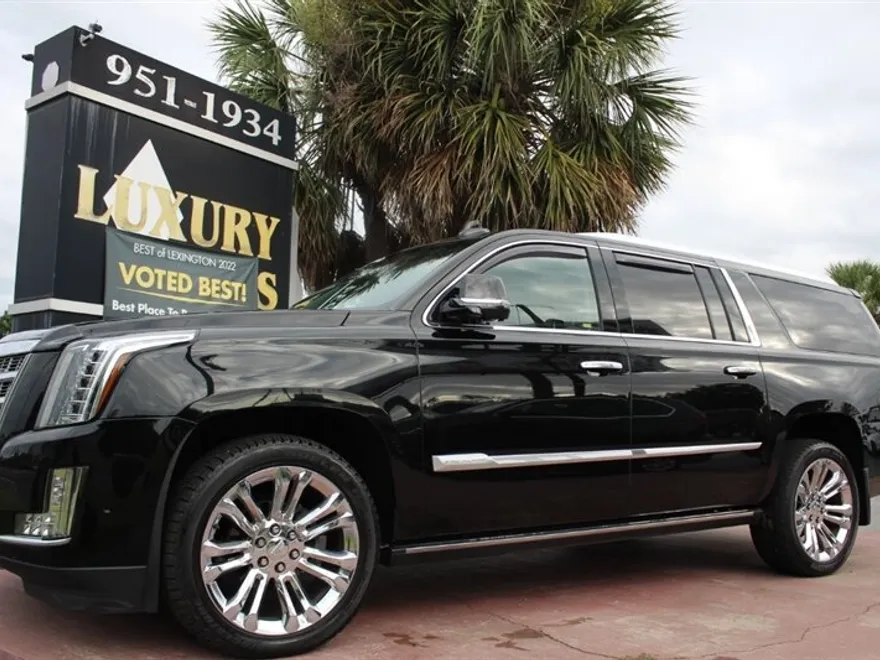 2017 Cadillac Escalade ESV Premium Luxury photo 1