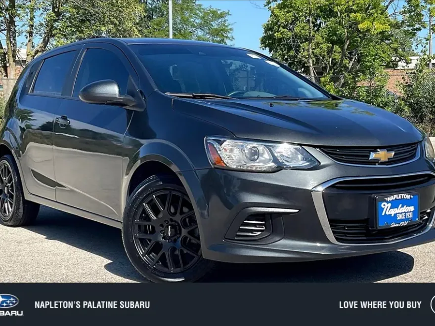 2020 Chevrolet Sonic LT photo 1