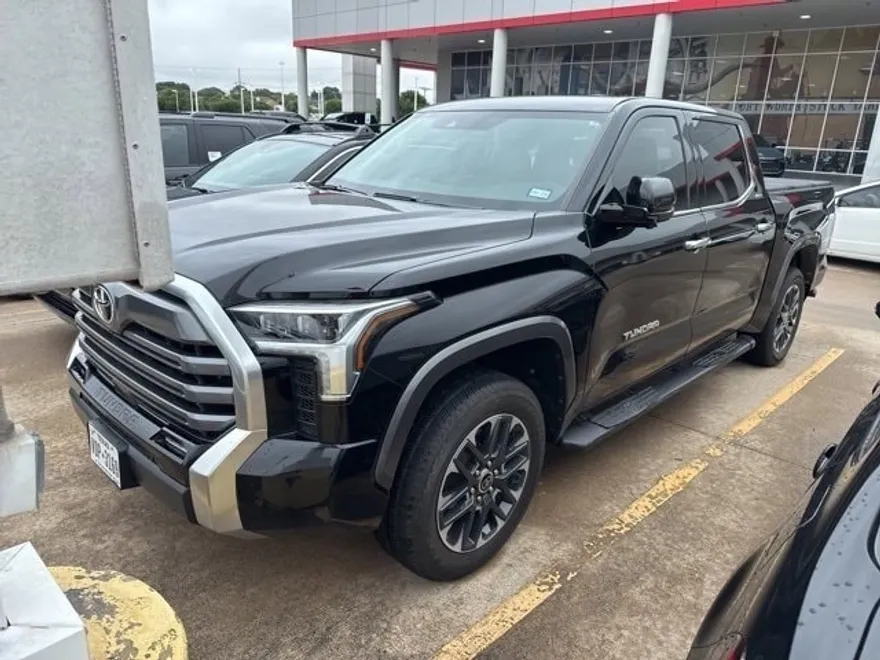2024 Toyota Tundra Limited photo 1