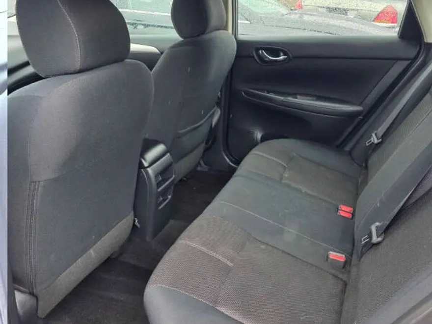 2017 Nissan Sentra S photo 1