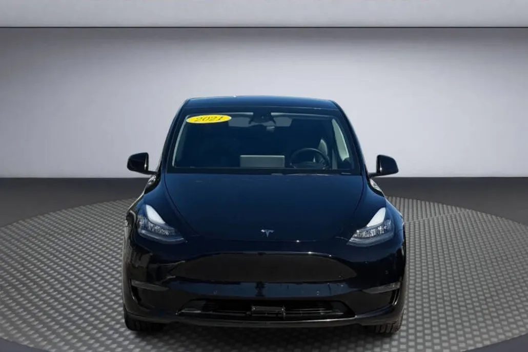 2021 Tesla Model Y Long Range photo 1