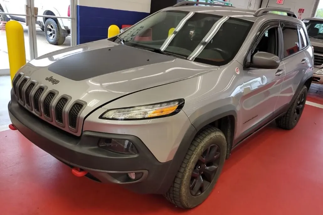 2016 Jeep Cherokee Trailhawk photo 1