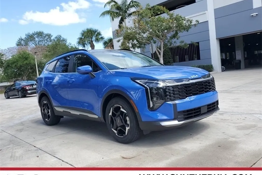 2026 Kia Sportage EX photo 1