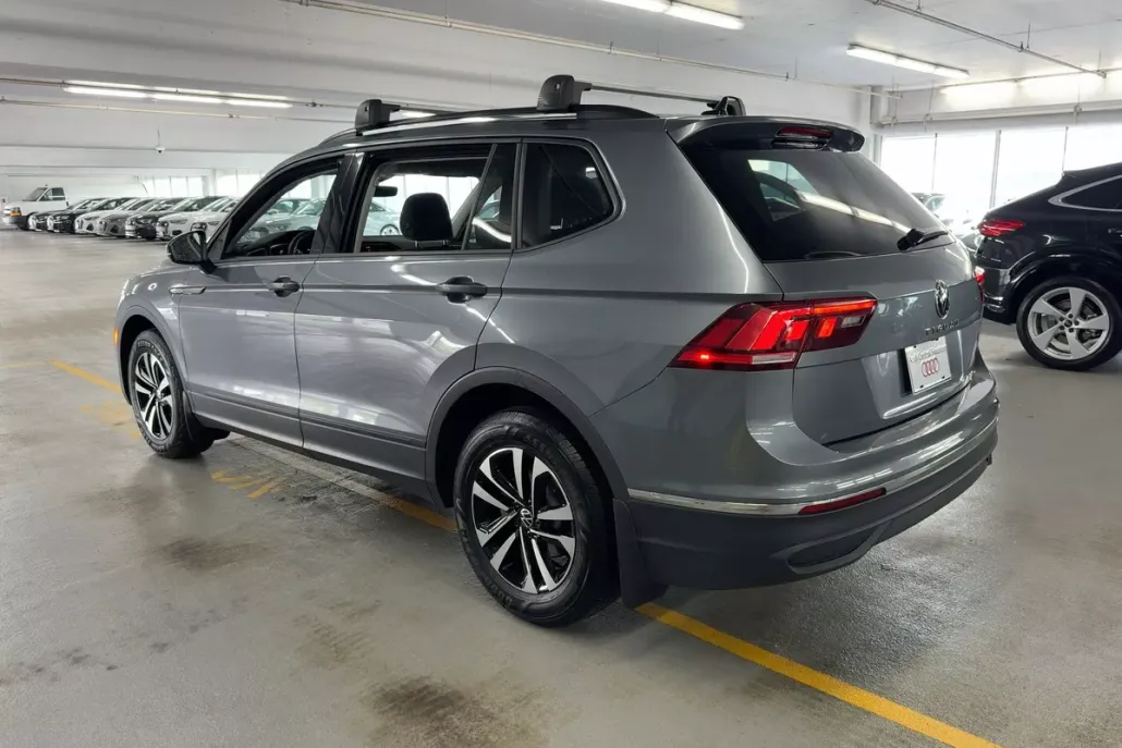 2024 Volkswagen Tiguan S photo 1
