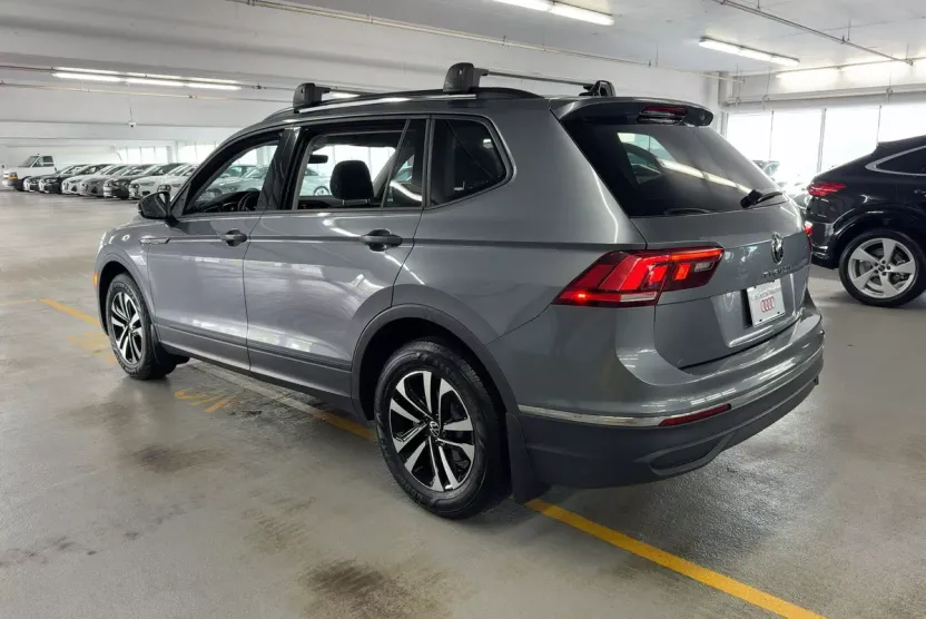 2024 Volkswagen Tiguan S photo 1