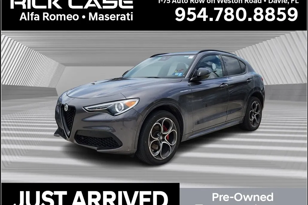 2022 Alfa Romeo Stelvio Ti Sport photo 1
